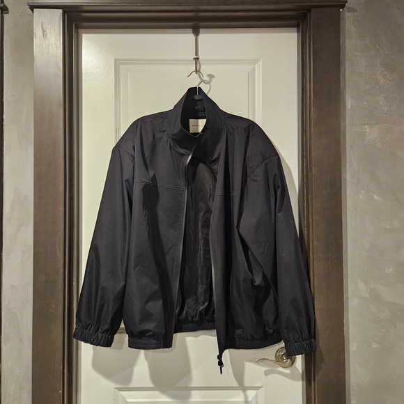 Aritzia Jackets & Blazers - Aritzia Black Windbreaker Jacket